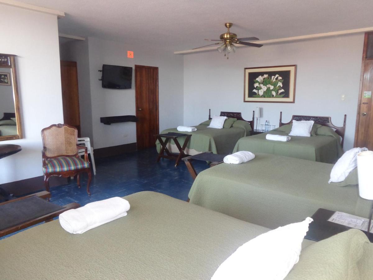 Hotel Dona Carmen Retalhuleu Εξωτερικό φωτογραφία